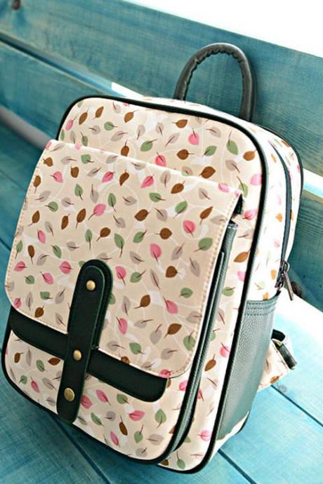 Fresh Mini Leaves Sweet Canvas Backpack