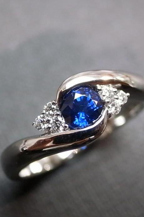 Diamonds Wedding Ring With Blue Sapphire In 14k White Gold