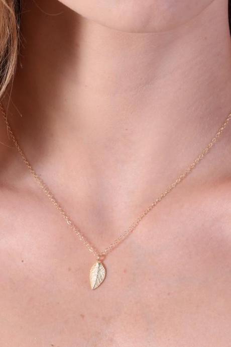 gold necklace, gold leaf necklace, dainty necklace, simple gold necklace, everyday necklace,1 leaf jewelry - D40