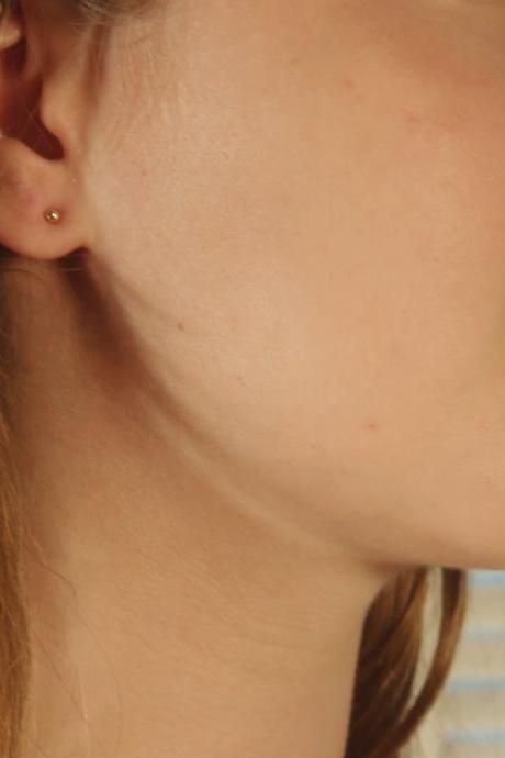 Gold earrings, post earrings, stud gold earring, dot earrings, everyday earrings, 1tiny earrings A519