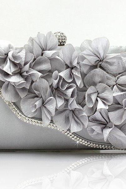 Silver Color Bridal Pearl Clutch-Luxurious Shoulder Bag Floral Bag Clutch- Evening Purse For Women