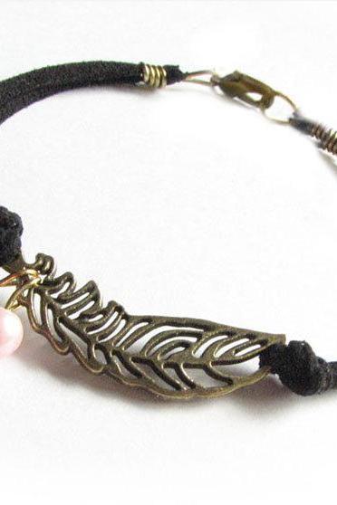 Open Leaf Wire Wrapped Bracelet Black Leather Suede Bronze Leave Jewelry with Pearl and Bead charms