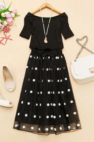 Polka Dot Skirt And T-shirt Two-piece Suit AXa
