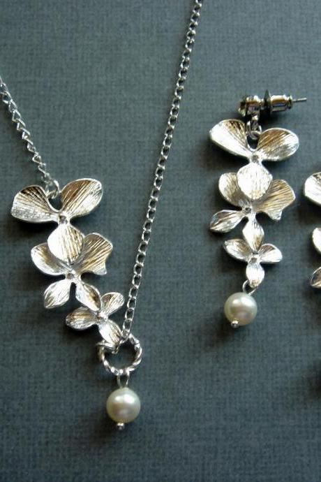 Penelope Orchid Necklace and Earrings Set