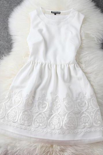 Embroidered white princess dress GF11607YT