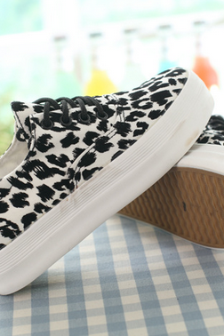 Leopard Print Canvas Lace-up Flat Shoes