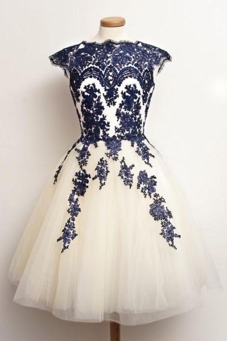 2015 Tulle Short Prom Dress With Navy Blue Lace Appliques