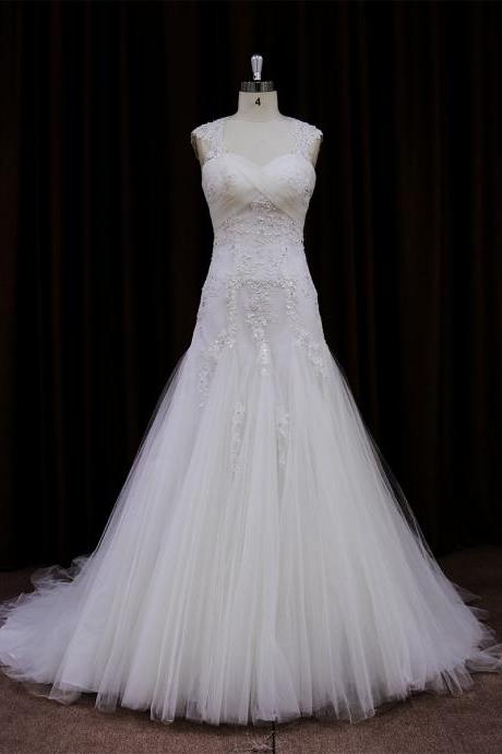 Sleeveless Sweetheart Lace Appliques Tulle Mermaid Wedding Dress Featuring Open Back