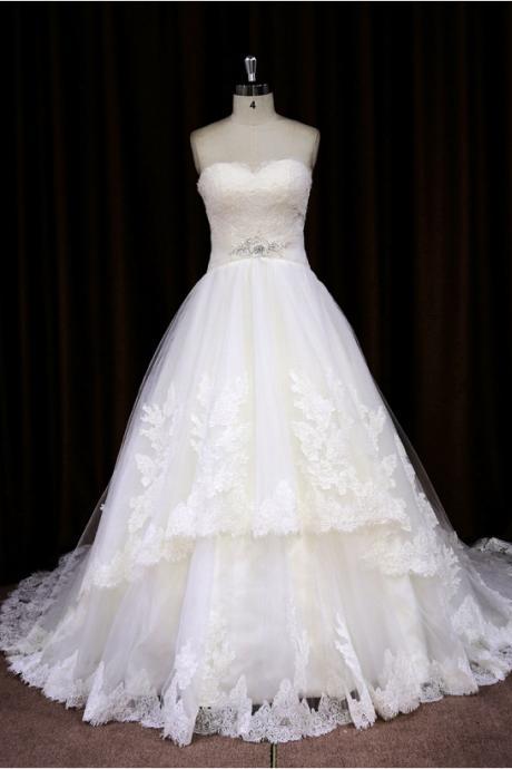 2015 Princess Sweetheart Chapel Train Ball Gown Wedding Dress With Beaded Bodice
