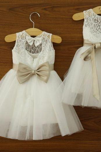2015 Vintage Lace Flower Girls' Dresses Princess A-Line High Neck Floor Length Backless Junior Bridesmaid Dress Kid Formal Dress Ivory Lace Flower Girl Dress Wedding Baby Girls Dress Tulle Rustic Baby Birthday Dress with bow