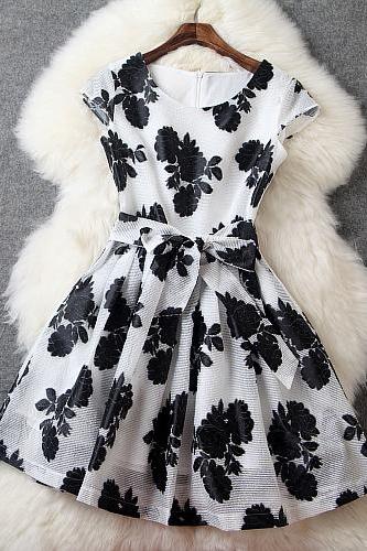 Fashion New High Quality Sleeveless Floral Dress - Black 