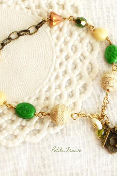 Dawn In The Wood, Fall Colors Bracelet In Green And Cream White, Autumn Fashion