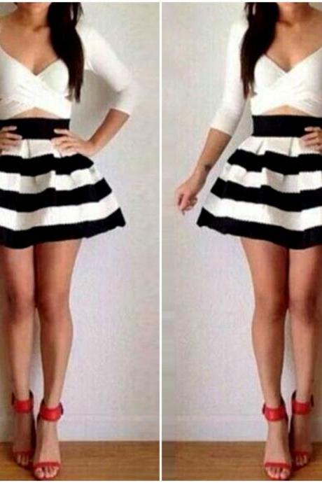Cute And Sexy Black And White Stripe Long Sleeve Dress Vg42314mn