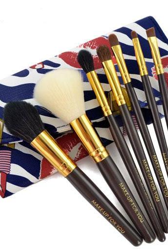 New 7 PCS Professional Makeup Brush Set With Leather Case