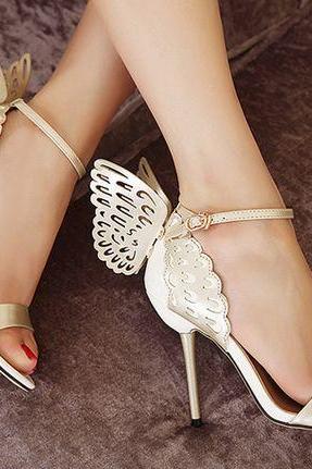 Sexy Wings Design High Heels Fashion Sandals in Gold