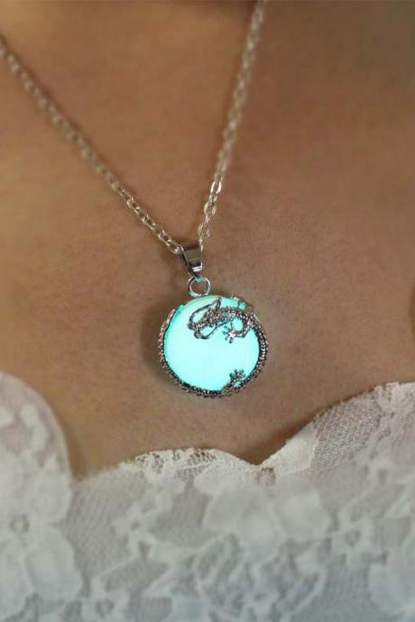Shipping Dragon Glowing Necklace, Turquoise Glow Color, Gifts For Her, Birthday Gifts, Christmas Gift