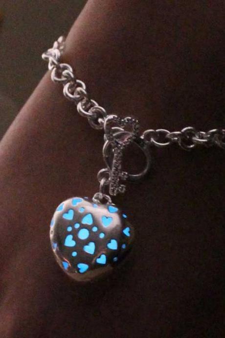 Shipping Aquamarine Heart Glowing Bracelet, Birthday Gift, Gifts For Her
