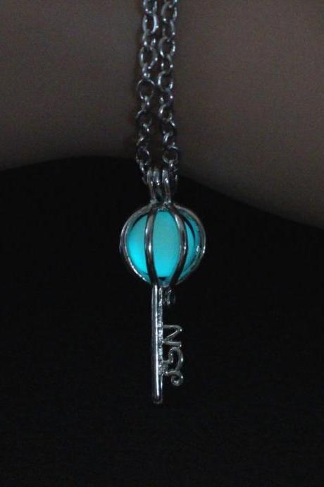 Free Shipping Key Glowing Necklace, Gifts For Dad, Gifts For Her, Birthday Gifts