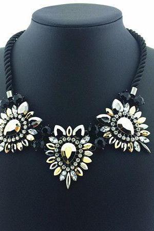 Statement Dress Anniversary Jewelry White-black Woman Necklace