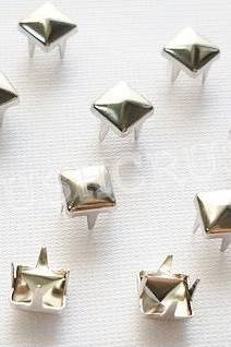  100pcs 6mm PYRAMID STUDS Silver Punk Rock Biker S044