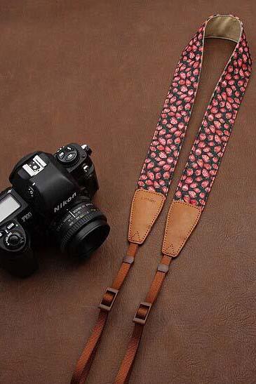 Strawberry Comfortable Camera Strap Neck Strap Elastic Carrying A Classic For Canon Nikon Sony