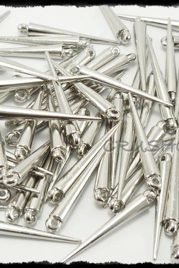 FREE SHIPPING -- 50pcs 1-3/8' (36mm) Silver Basketball Wives Spikes Charms Pendants Beads X32