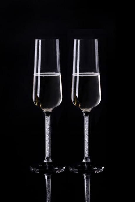 Crystal champagne flutes a pair with crystal base and moving crystal stem 26cm height red wine toasting glass