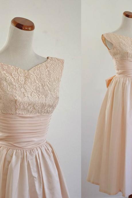 Bd07042 Charming Homecoming Dress,A-Line Pieces Homecoming Dress,Lace Homecoming Dress, Cute Short Prom Dress