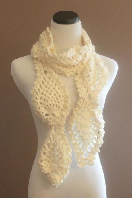 Cream Chunky Lace Crochet Scarf Pineapple Motif