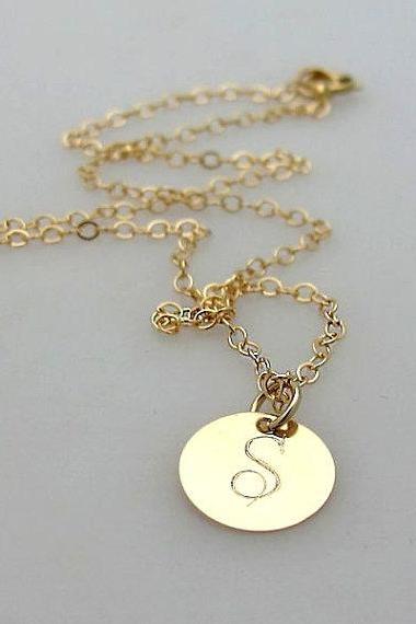 Initial Charm Necklace - Minimalist Gold Pendant - Romantic Letter Engraved Pendant