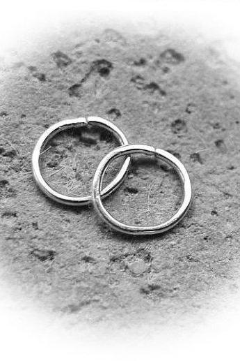Tiny Hoops - Minimalist Hoop Earrings - Sterling Silver Hooop - Minimalist Jewelry