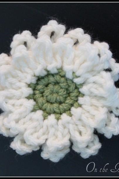 Flower Brooch Crochet Cream and Green