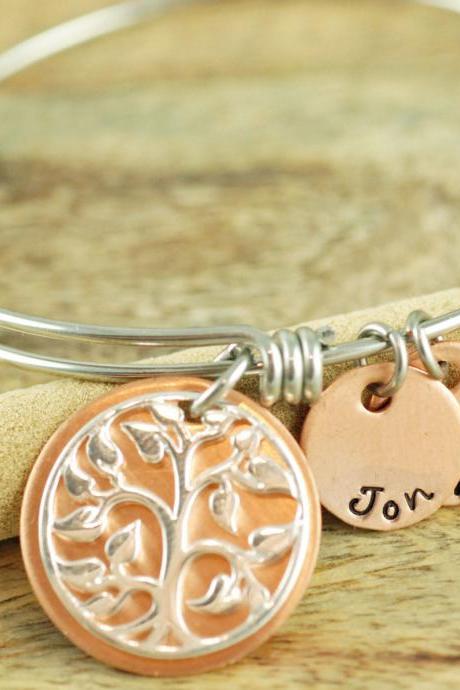 Personalized Bangle Bracelet, Family Tree Charm Bracelet, Mother Bracelet, Mother Jewelry, Name Bracelet, Family Jewelry, Gift For Her