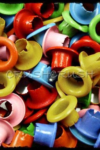 200pcs Mixed Colors 3/16' Round EYELET Scrapbooking CARD Hole Craft Kit E098