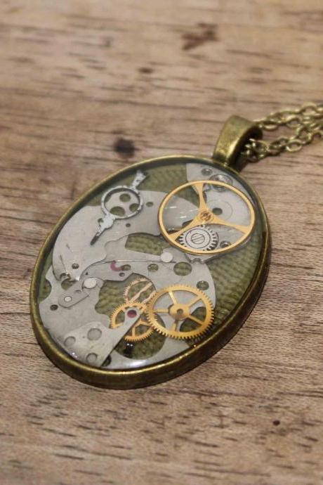 Pretty Steampunk Style Pendant From Vintage Watch Parts