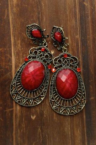 Vintage Earrings - Ruby Stones