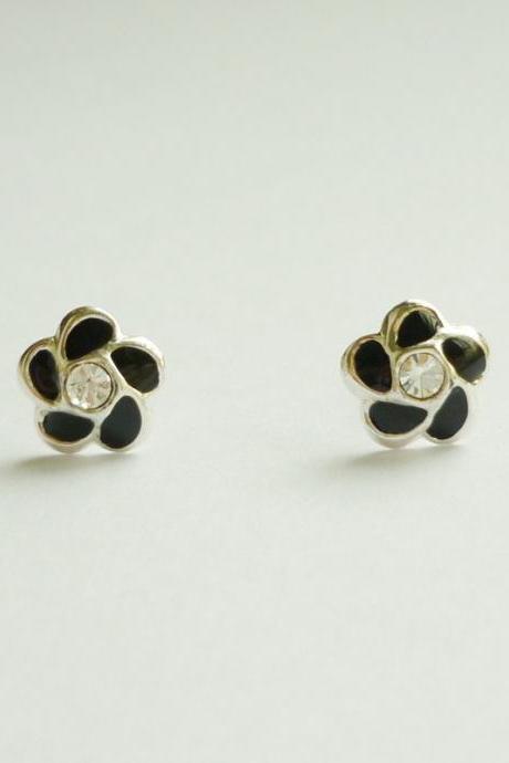 - Small Black Flower Stud Earrings - 925 Sterling Silver Earrings - Gift Under 15