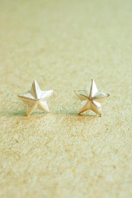 SALE - Small Star Ear Studs - 925 Sterling Silver Stud Earrings - 3D Stars - gift under 10