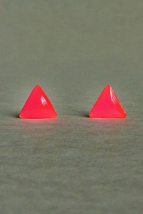 SALE - Bright Neon Pink Triangle Stud Earrings - 8 mm - Gift under 10