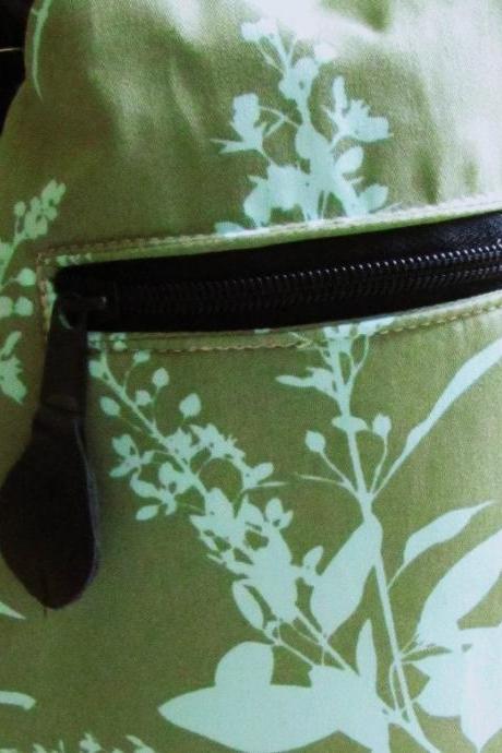 Additional zippered pocket for the convertible bag