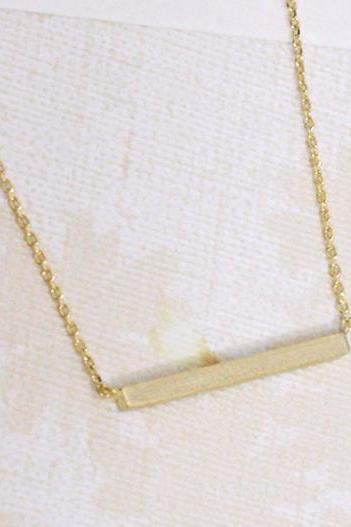 Bar necklace in gold, everyday jewelry, delicate minimal jewelry