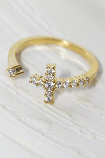 Sideways cross ring in gold, knuckle ring, adjustable ring , everyday jewelry, delicate minimal jewelry