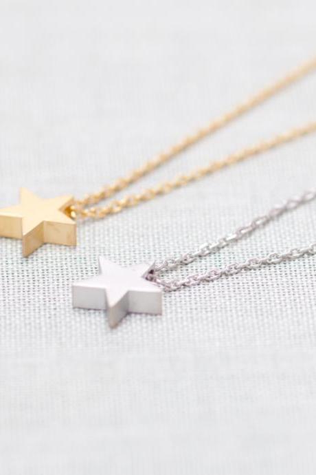 Tiny Star Pendant Necklace in silver