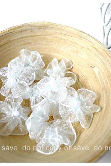 10 Organza silver flower with pearl centered / pack 