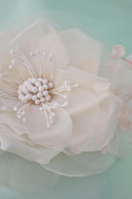 wedding hair accessories, bridal hair clip, silk flower hair clip, white bridal hairpiece