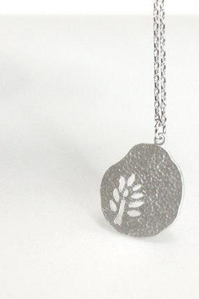  Family tree pendant necklace