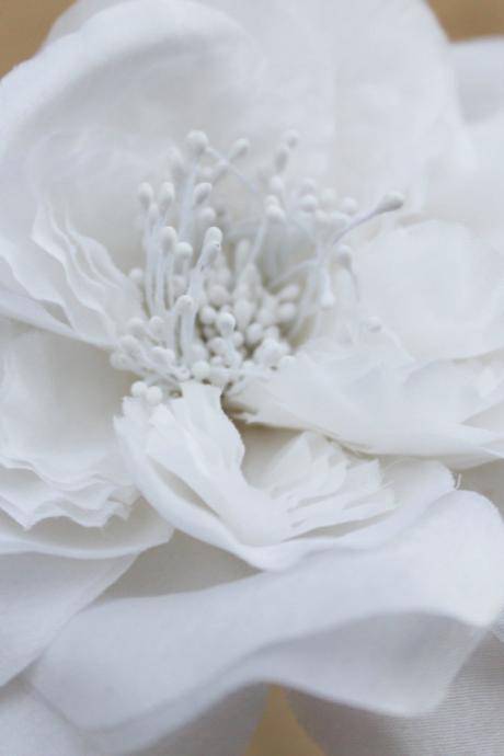 White Wedding Hair Accessories, White Bridal Fascinator, Wedding Headpiece, White Silk Flower