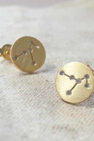 Constellation earring in gold