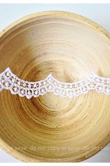 Scallop white detailed trim lace 