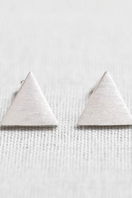 Brushed Circle Stud Earrings In Silver